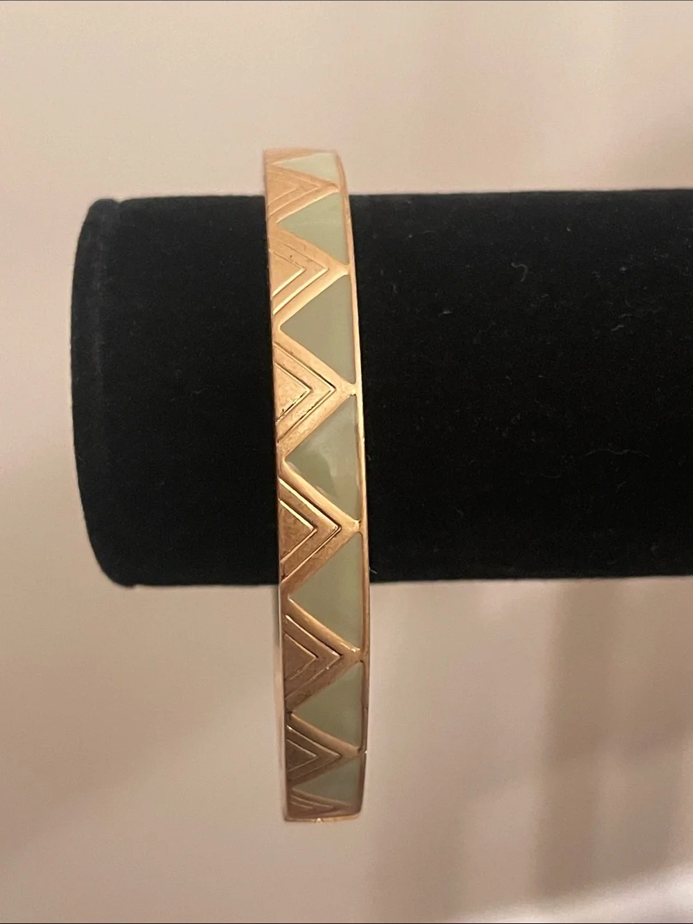 Lia Sophia “ On Point” Mint Elastic Bangle Bracelet